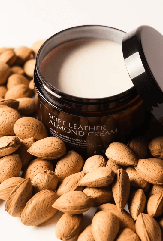 Grooming Deluxe Soft Leather Almond Cream