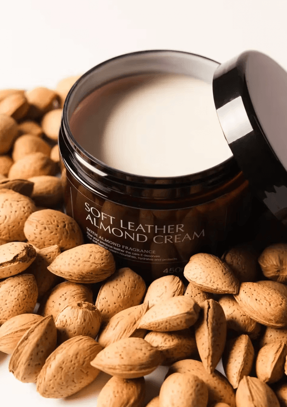 Grooming Deluxe Soft Leather Almond Cream