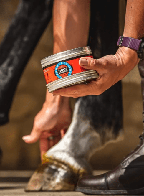 Hovedbilde CDM Hoof Ointment Cornucrescine