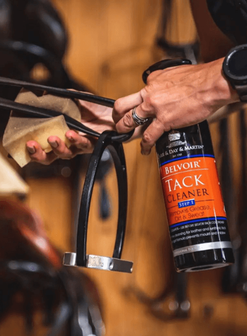 Hovedbilde CDM Tack Cleaner Spray Step 1 500ml